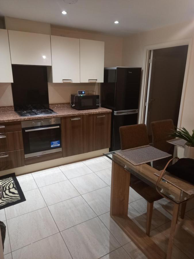 Immaculate 3 Bedroom Property. Nottingham Exteriér fotografie